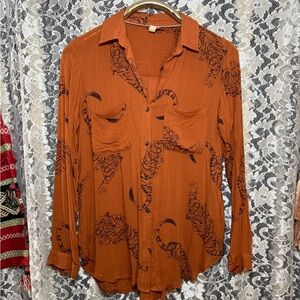 Pilcro Rust orange purple Tiger Print collared button down Blouse small euc